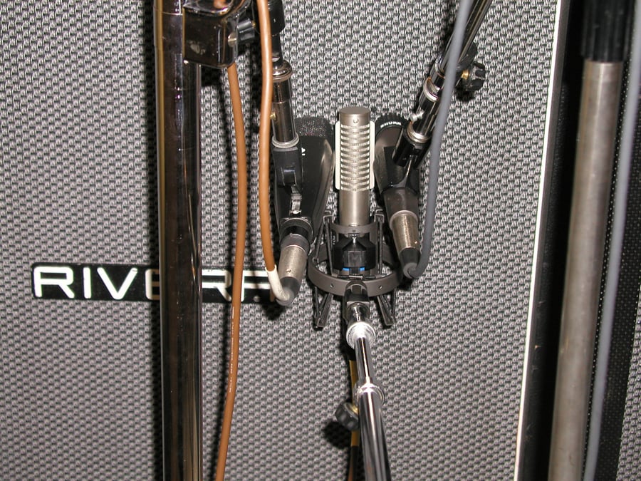 R-121, SM57 and 421 on a Coal Chamber guitar cabinet