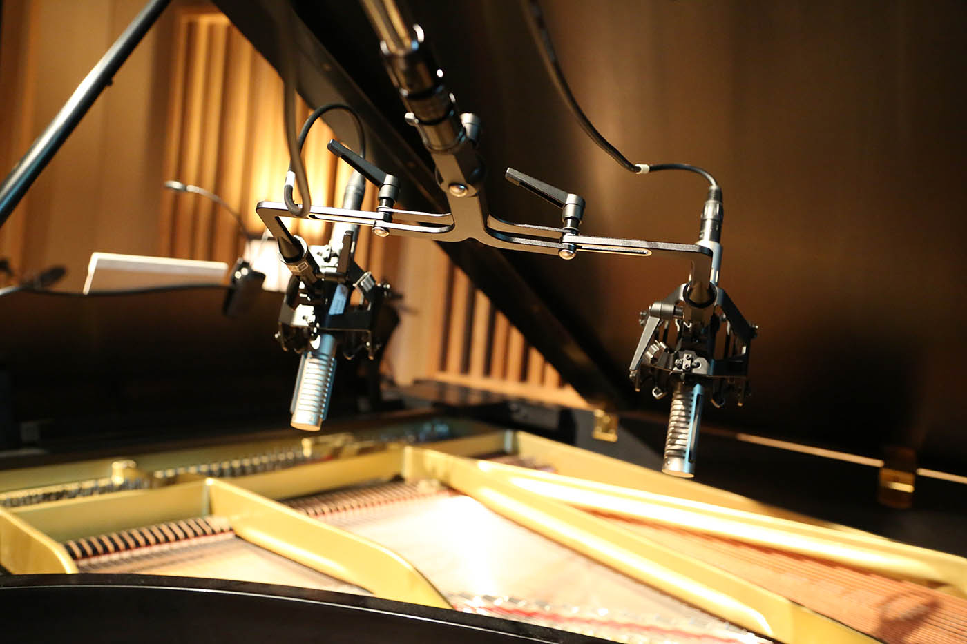 Two microphones in a FlexBar as a spaced pair over a piano