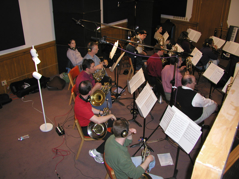 Two R-122 ribbon mics spot miking the French horn section